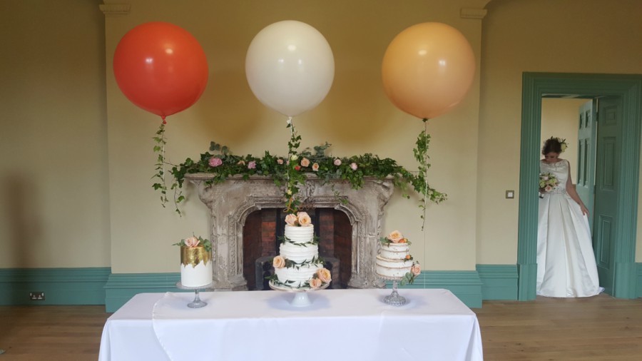 cakes & balloons