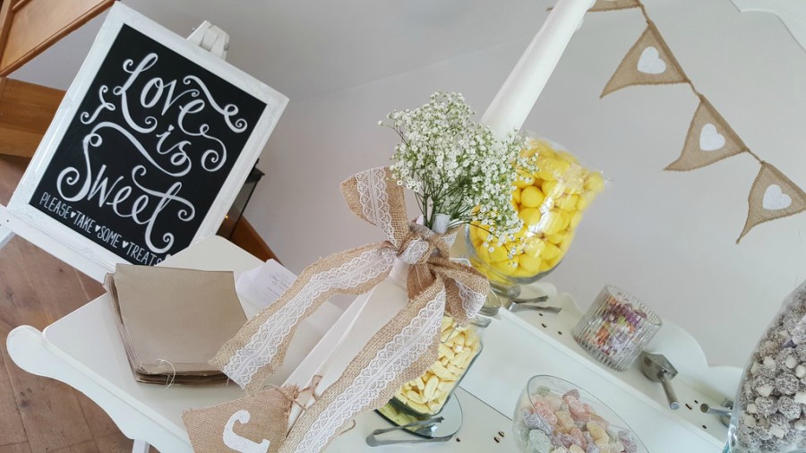 sweetcart with hessian decoration