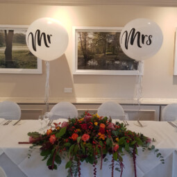 giant mr and mrs balloons